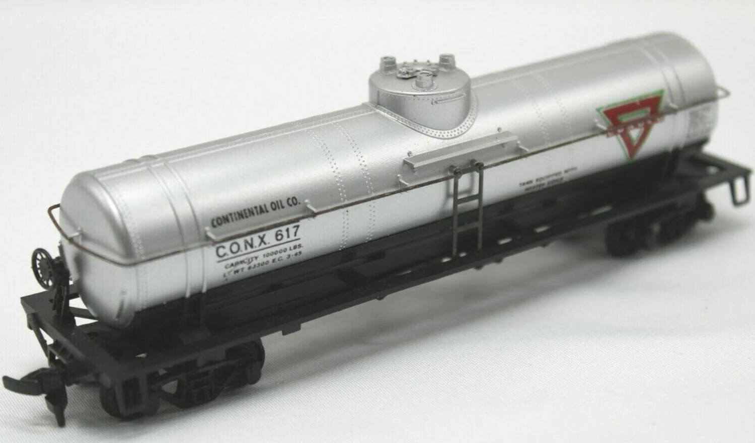 Athearn 1571 HO Scale Single Dome Tank Car (Blue Box Kit) Conoco CONX 617 - NOS 3 Athearn 1571 HO Scale Single Dome Tank Car (Blue Box Kit) Conoco CONX 617 - NOS
